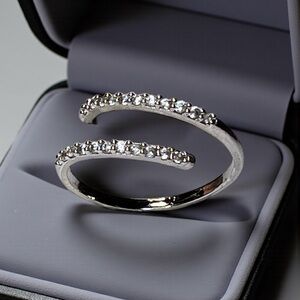Elegant Silver Spiral Ring